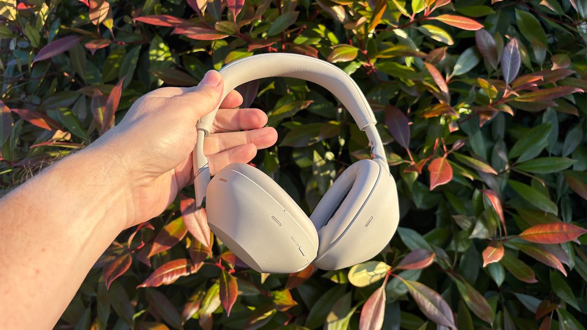 Best noise-cancelling headphones 2026 – tested by our in-house review ... What To Consider When Buying Noise-Cancelling Headphones