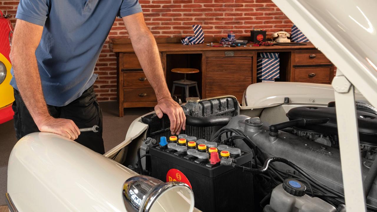 What Are The Signs Of A Failing Car Battery